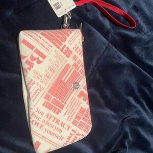 Lululemon wallet